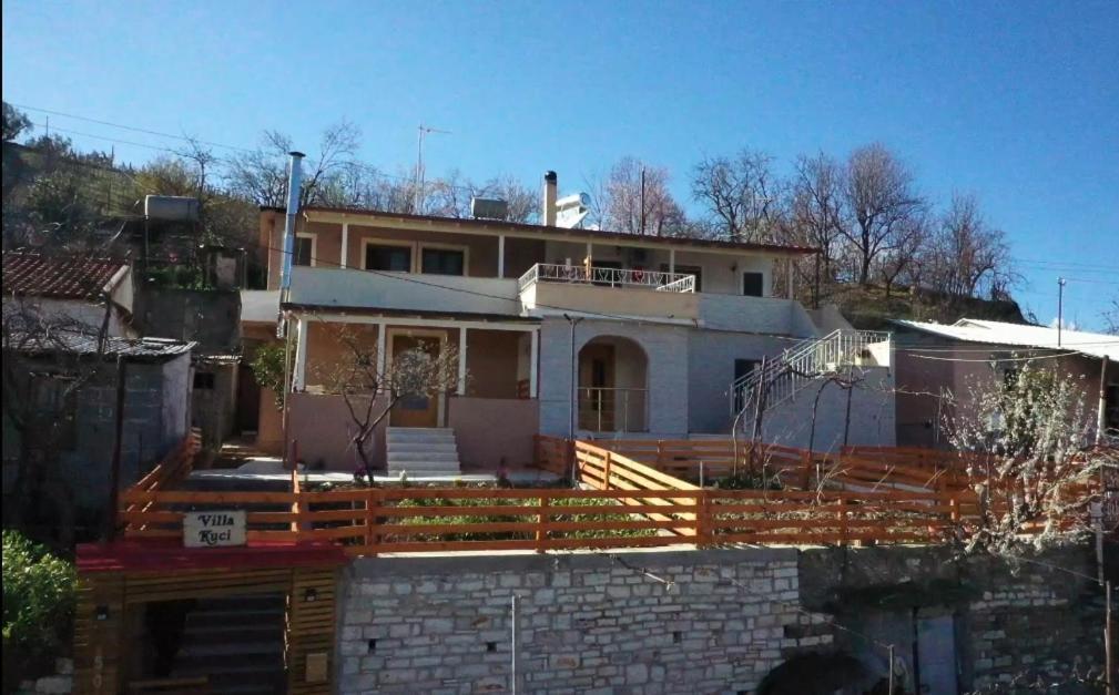 Villa Kuci, Drobonik ベラト エクステリア 写真